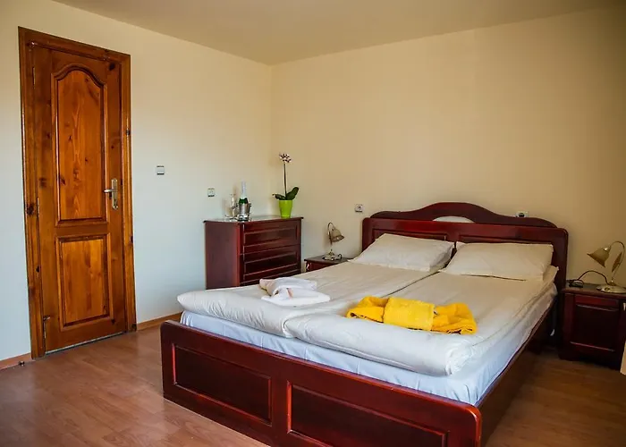 Πανσιόν Pri Ani 3*